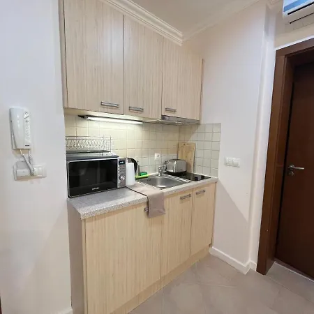 Sunny Santa Marina Apartment